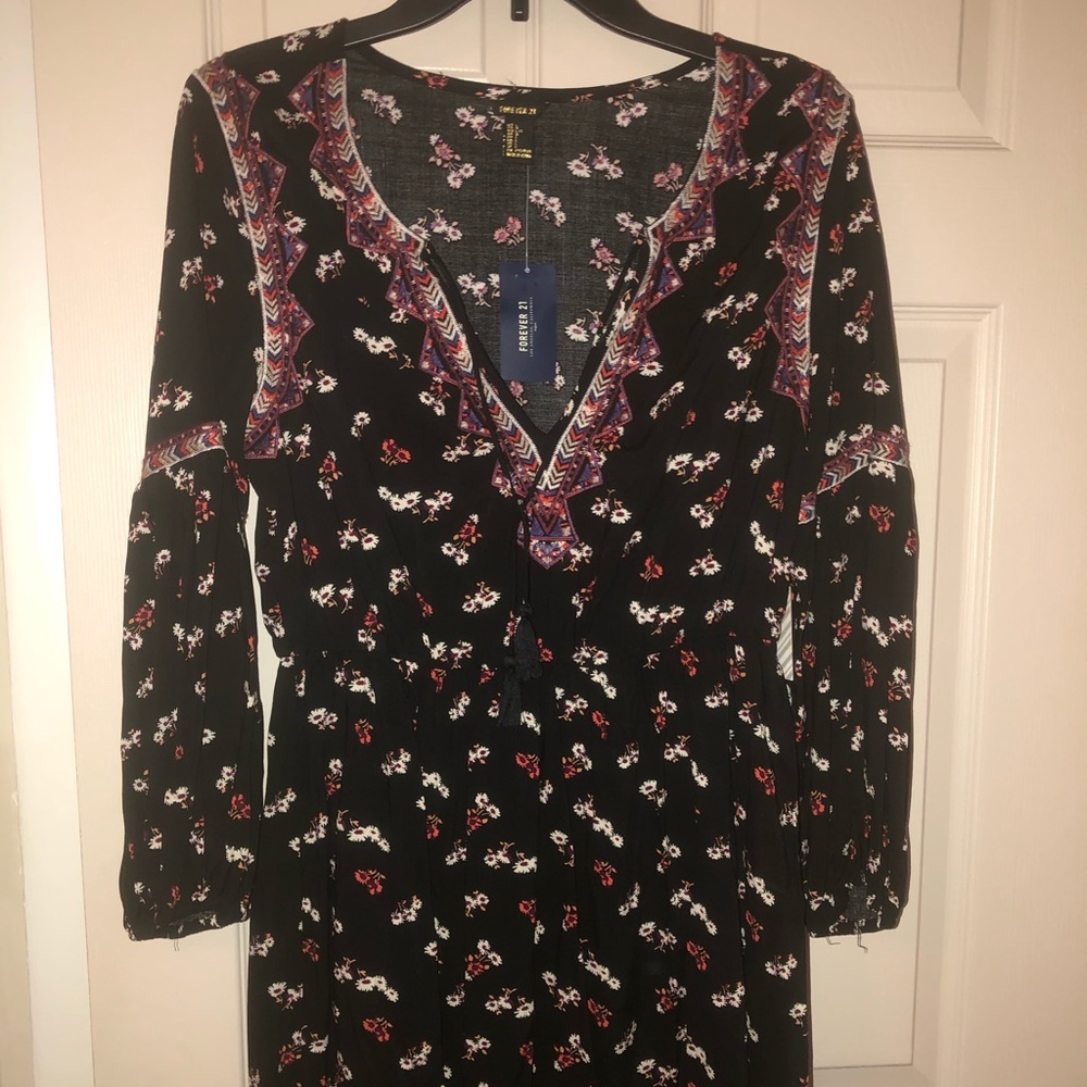Forever 21 long sleeve floral dress - Picture 6 of 6